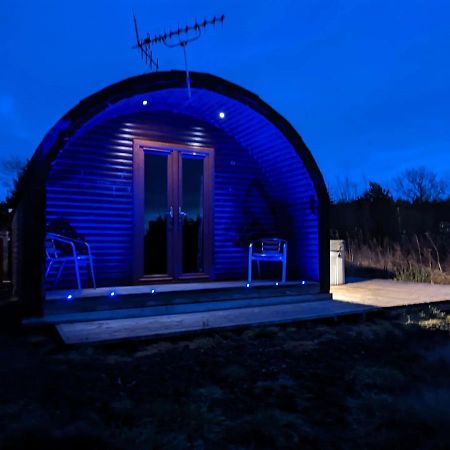 Pond View Pod 3 With Private Hot Tub -Fife - Loch Leven - Lomond Hills Vila Kelty Exterior foto