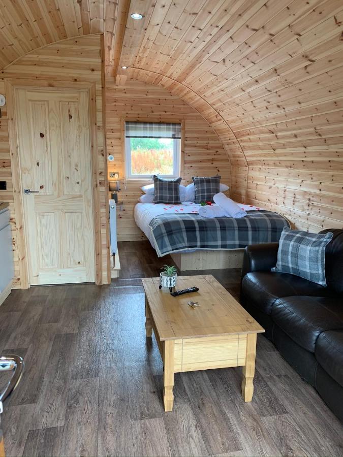 Pond View Pod 3 With Private Hot Tub -Fife - Loch Leven - Lomond Hills Vila Kelty Exterior foto